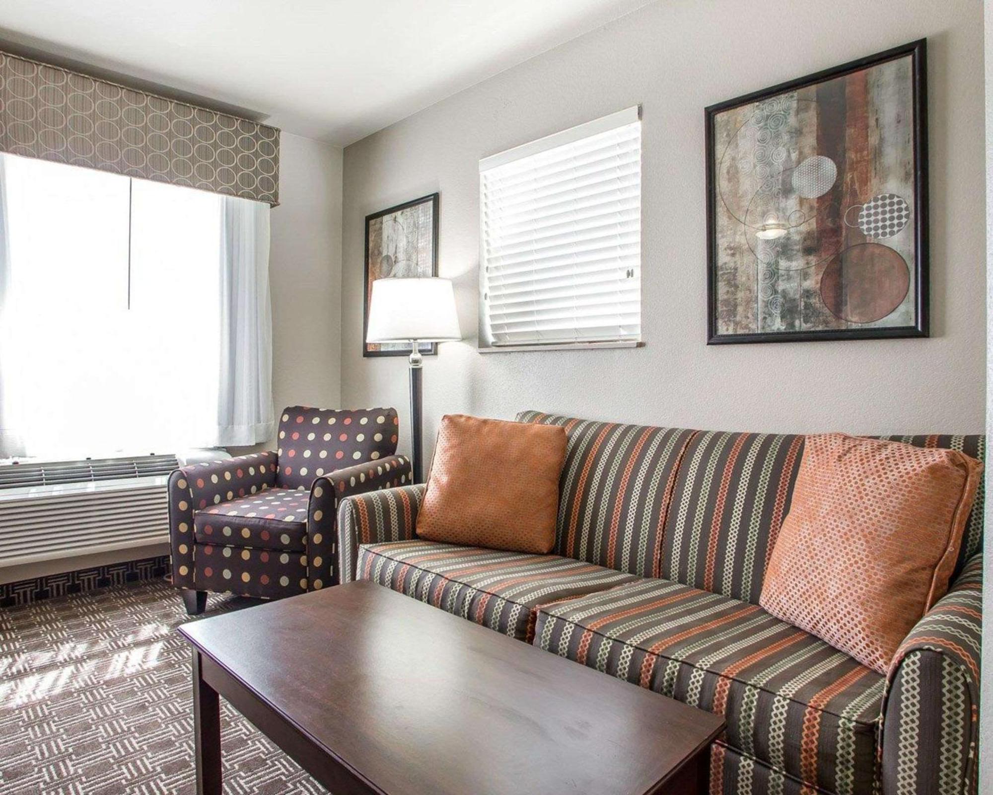 Mainstay Suites St Robert - Fort Leonard Wood Сент-Роберт Екстер'єр фото